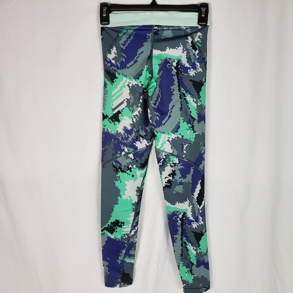 Nike Pro HyperWarm Oil Glitch Leggings